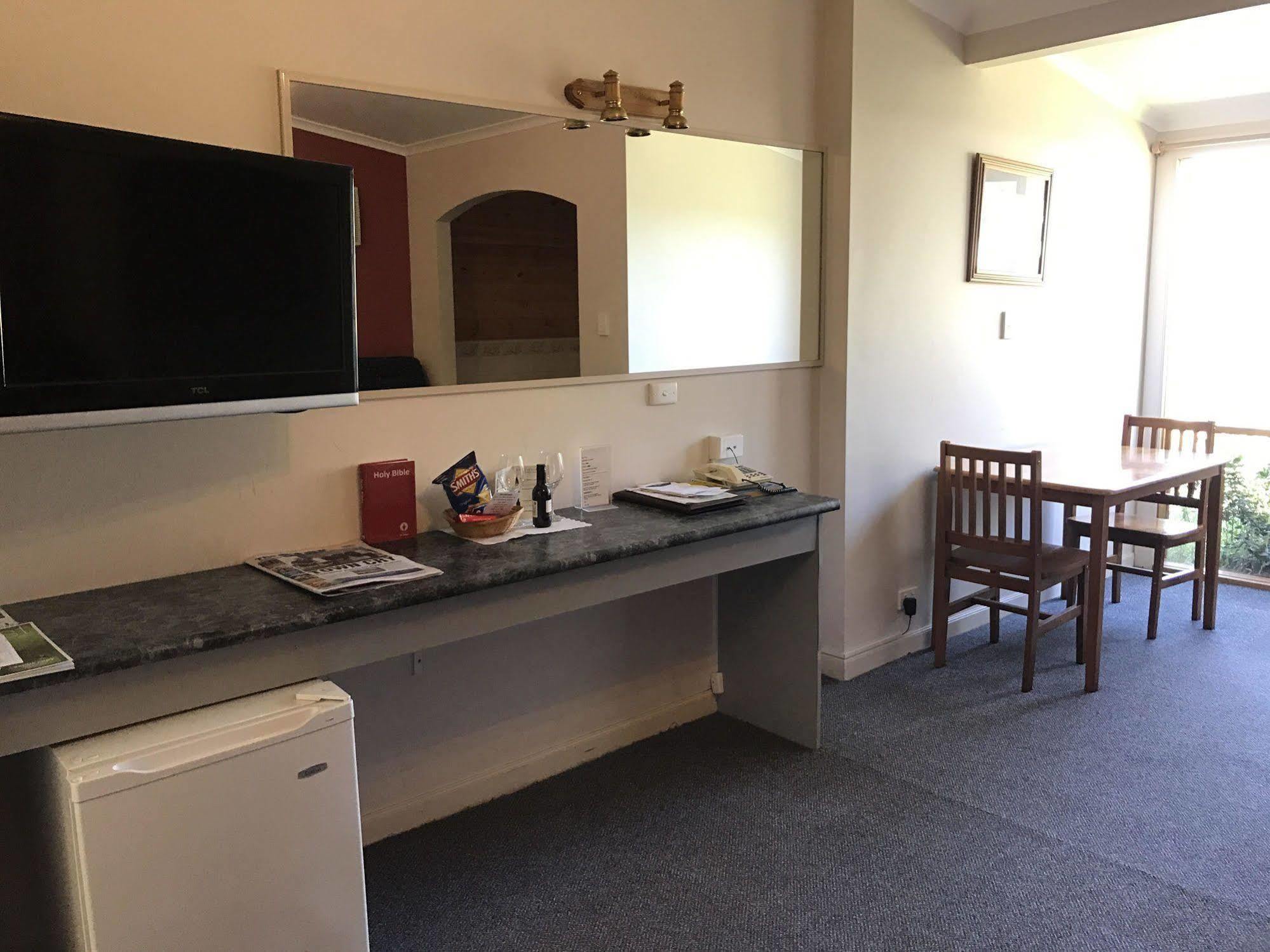 Coal Creek Motel Korumburra Eksteriør billede